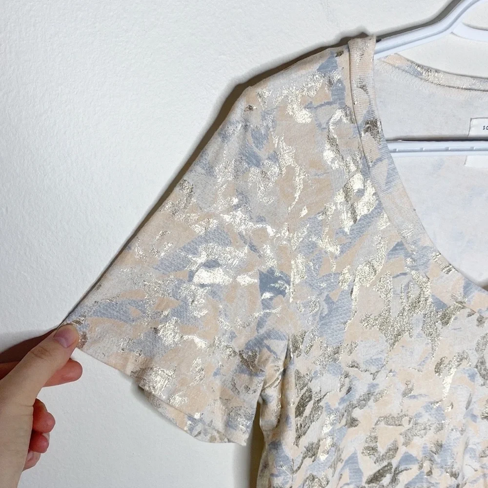 Sol Angeles x Anthropologie gold foiled floral v-neck t-shirt size XS